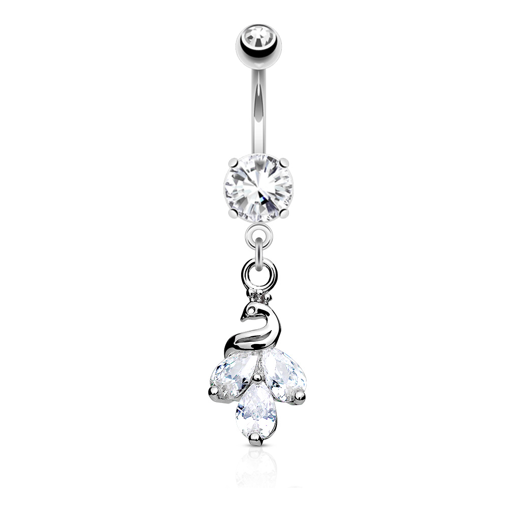 Navelpiercing met een pauw als hanger
